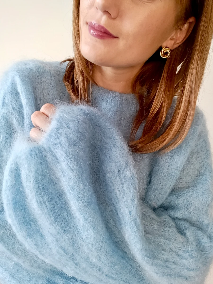 Sweter damski „Cloud Mohair ” błękit 2.jpg