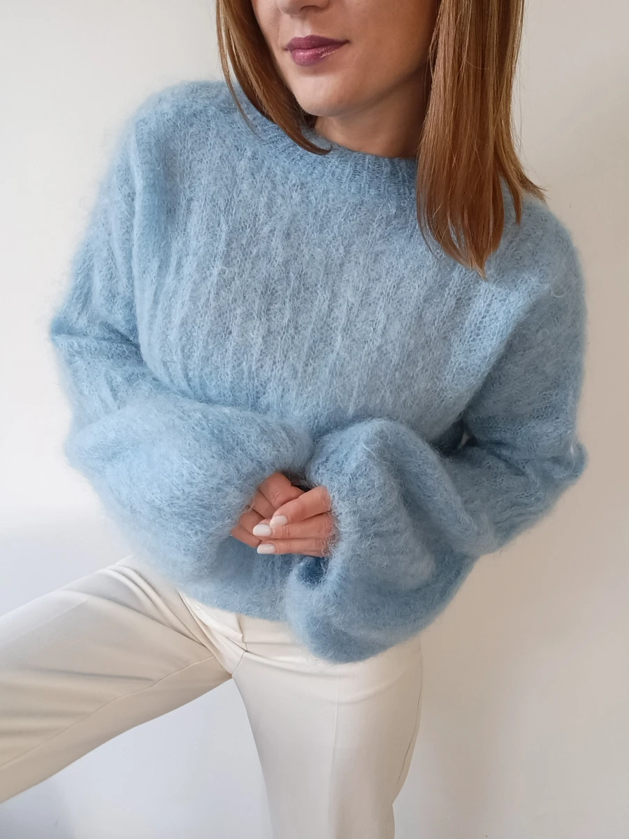 Sweter damski „Cloud Mohair ” błękit 5.jpg