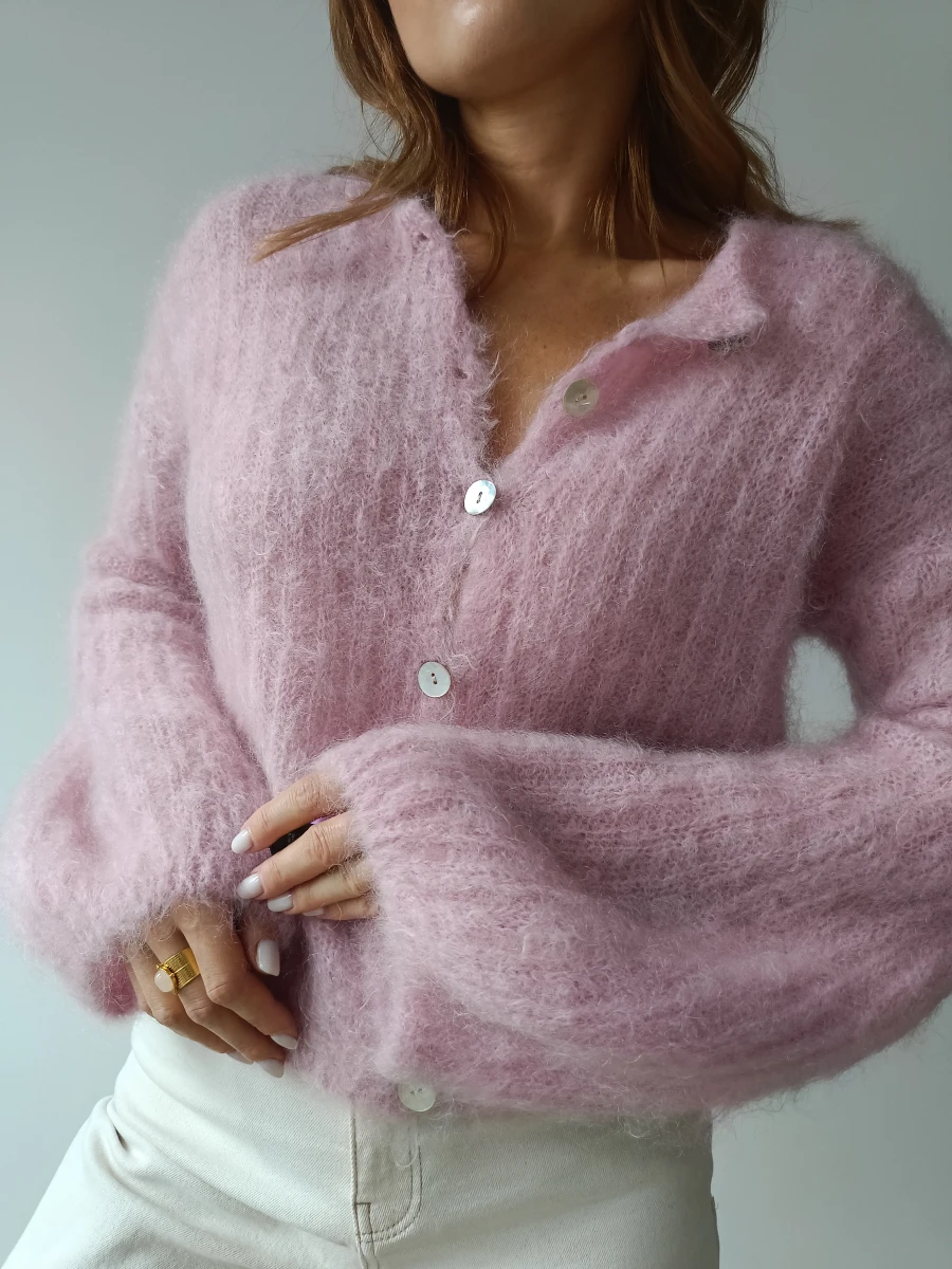 Sweter damski „Bell Sleeve Mohair” róż 1.jpg