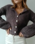 Sweter damski „Bell Sleeve Mohair” brązowy 2.jpg